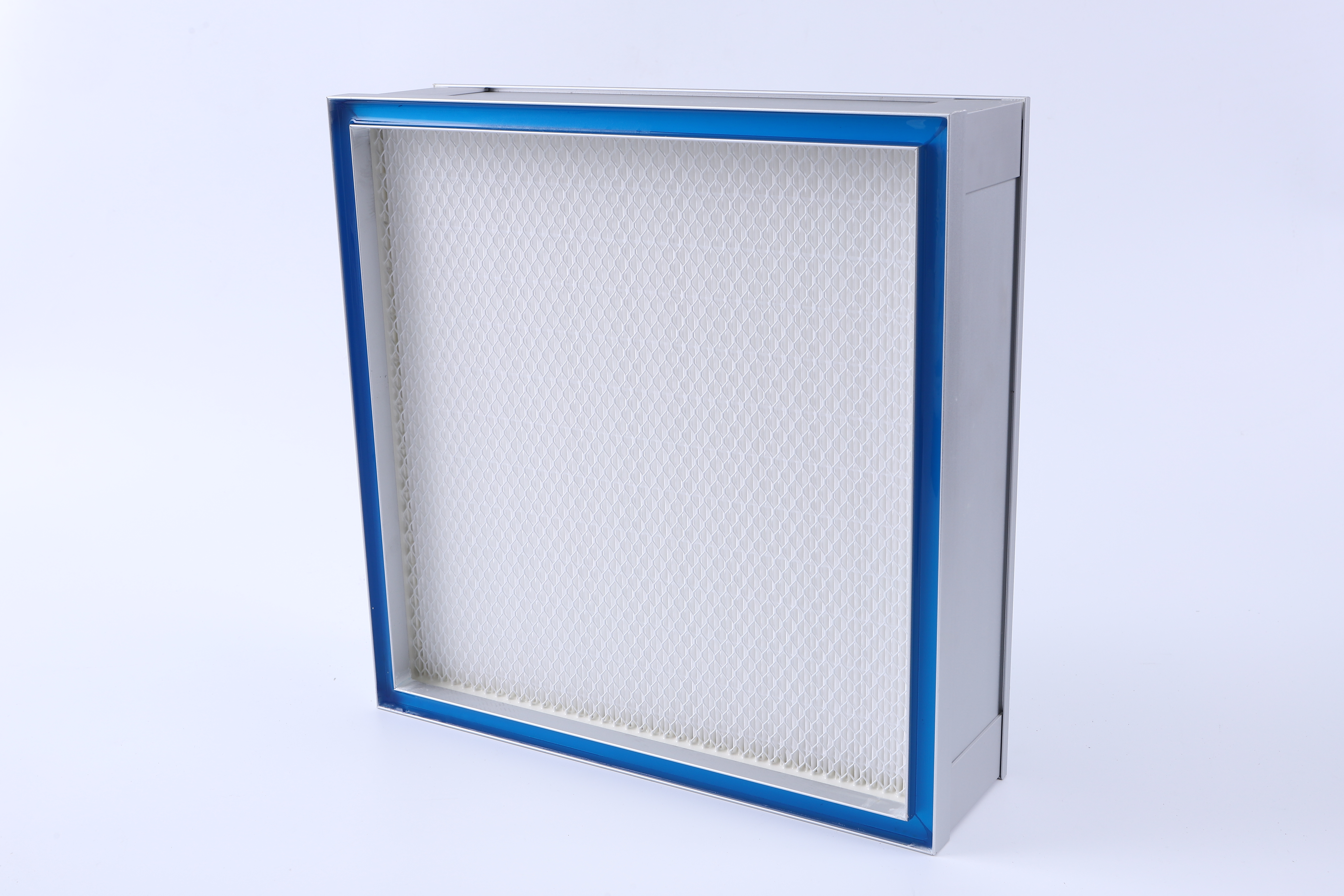 今天來(lái)聊聊高效過(guò)濾器在電子行業(yè)中扮演著重要角色？